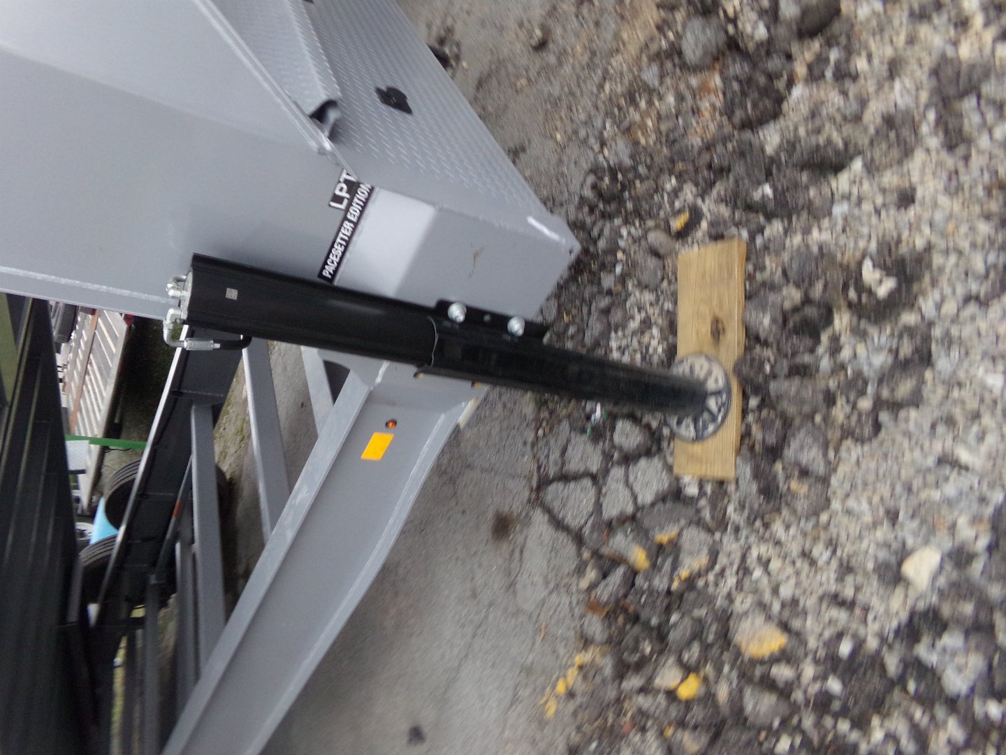 New 2024 Diamond C Trailers LPT 208 PACESETTER 16FT SILER Dump Trailer