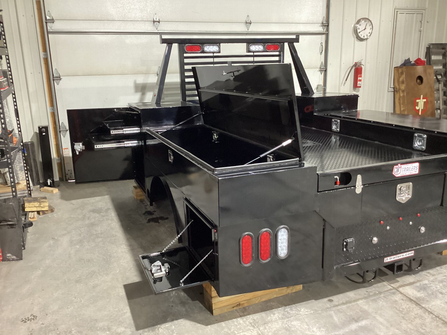 New 2024 Genco Royal Truck Bed Fits Dually, Longbed Trucks Hermann