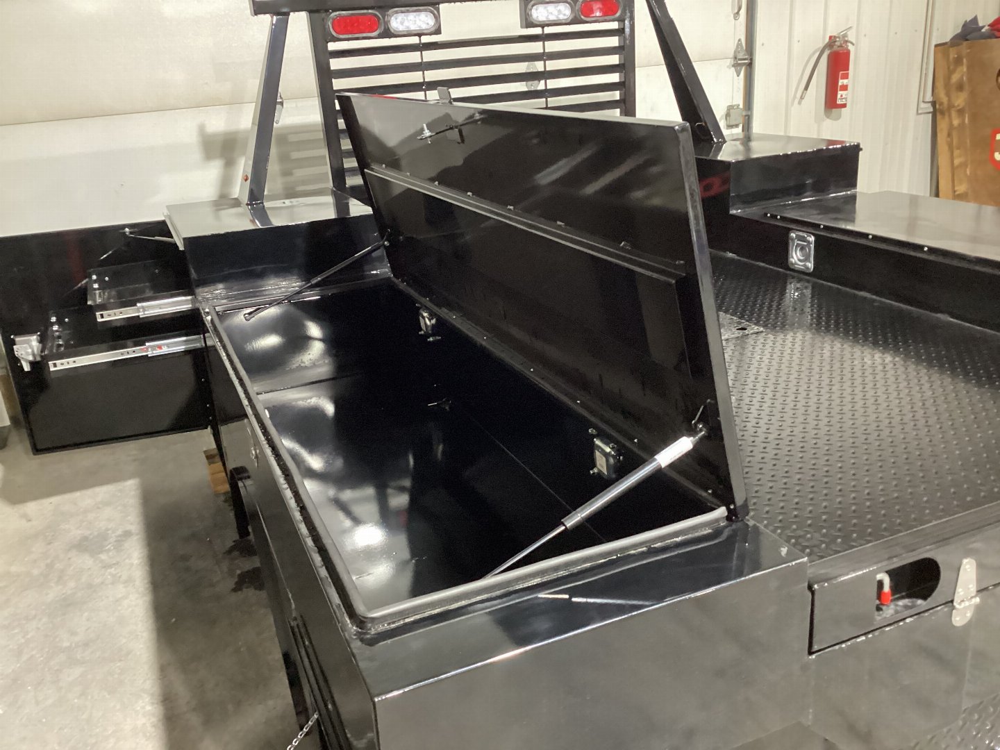 New 2024 Genco Royal Truck Bed Fits Dually, Longbed Trucks Hermann