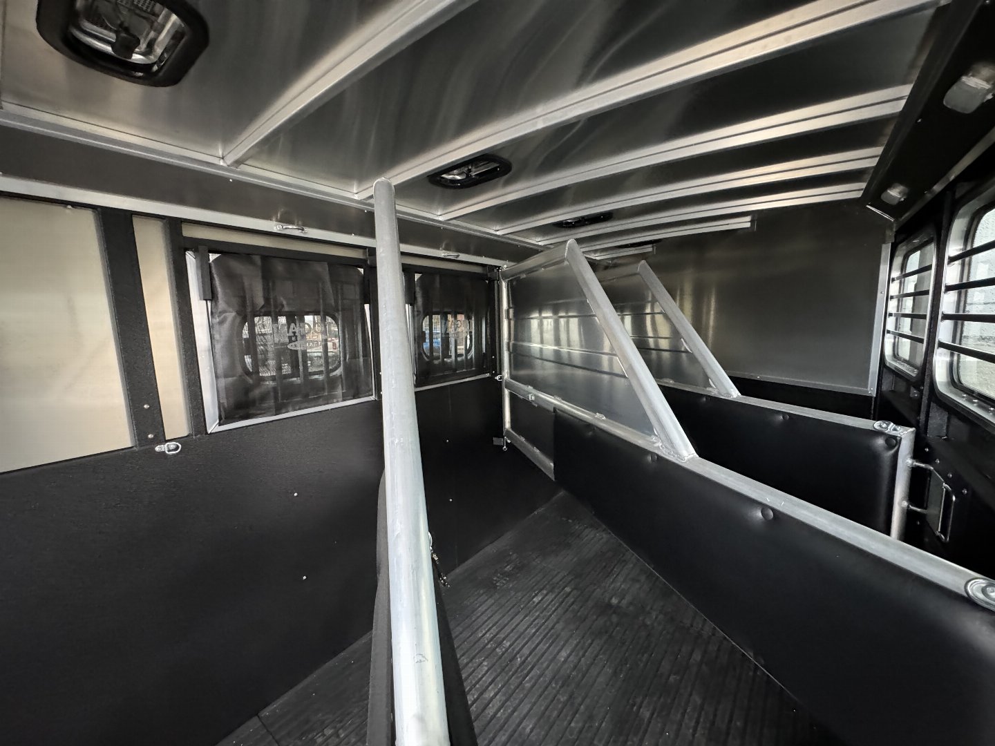 New 2024 LOGAN COACH Bullseye 4H GN w/ Side Tack Kalispell Montana