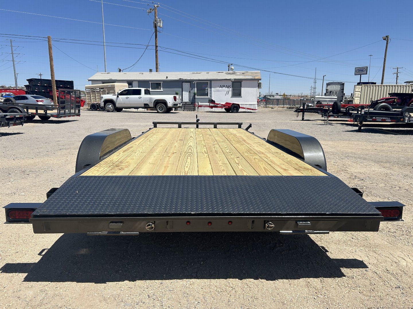 New 2024 VAR 7x18 Car Hauler El Paso Texas
