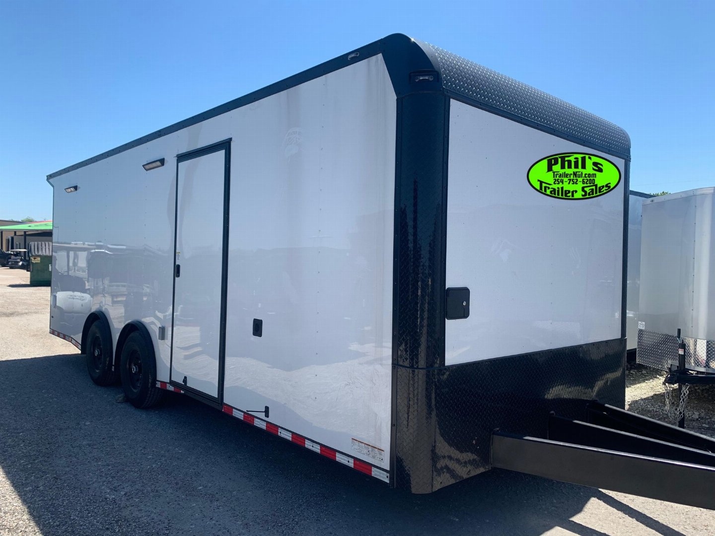 New 2024 8.5X24 Car / Racing Trailer BATHROOM PACKAGE Car Hauler Robinson Texas