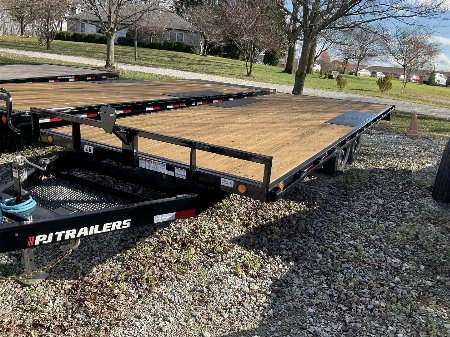 New 2024 PJ Trailers L6202 Deckover Trailer 102X20 TA STRAIGHT DECK (GVW:9900) SLIDE IN RAMPS