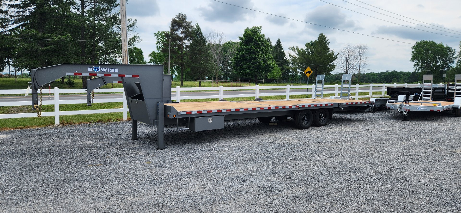 New 2025 BWISE EHD15 102x30 16K Deckover Equipment Trailer Penn Yan