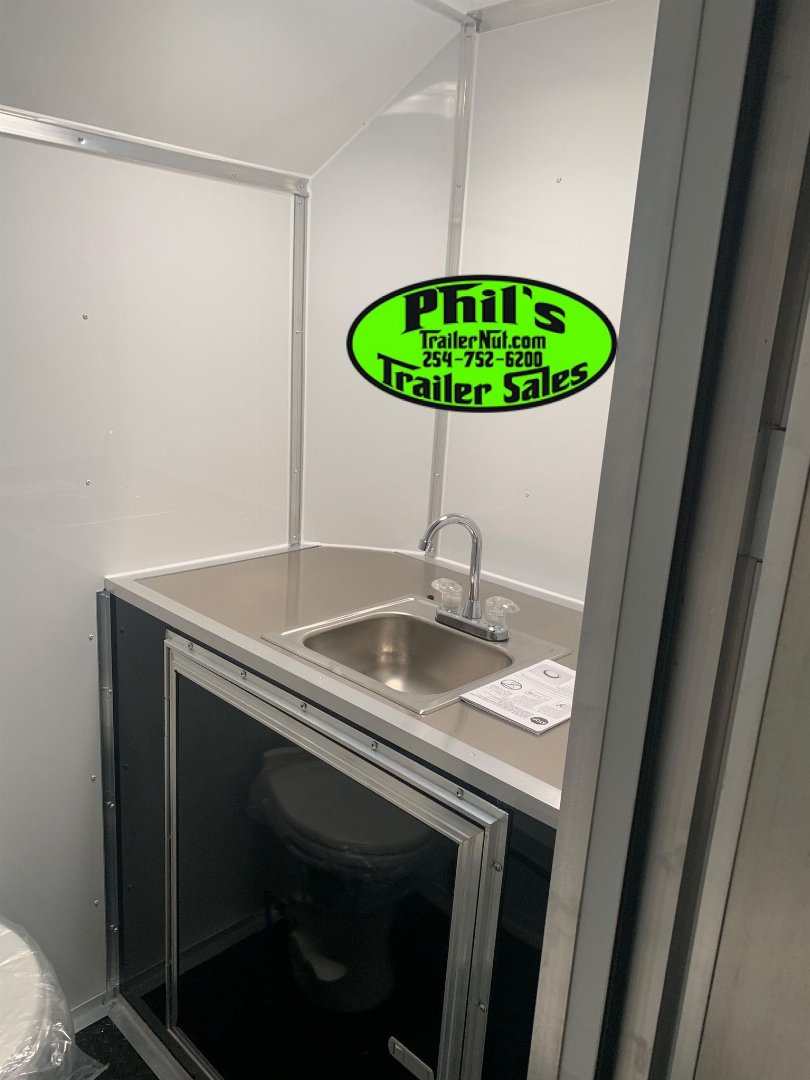 New 2024 8.5x32 Car / Racing Trailer BATHROOM PACKAGE CAR HAULER Robinson Texas