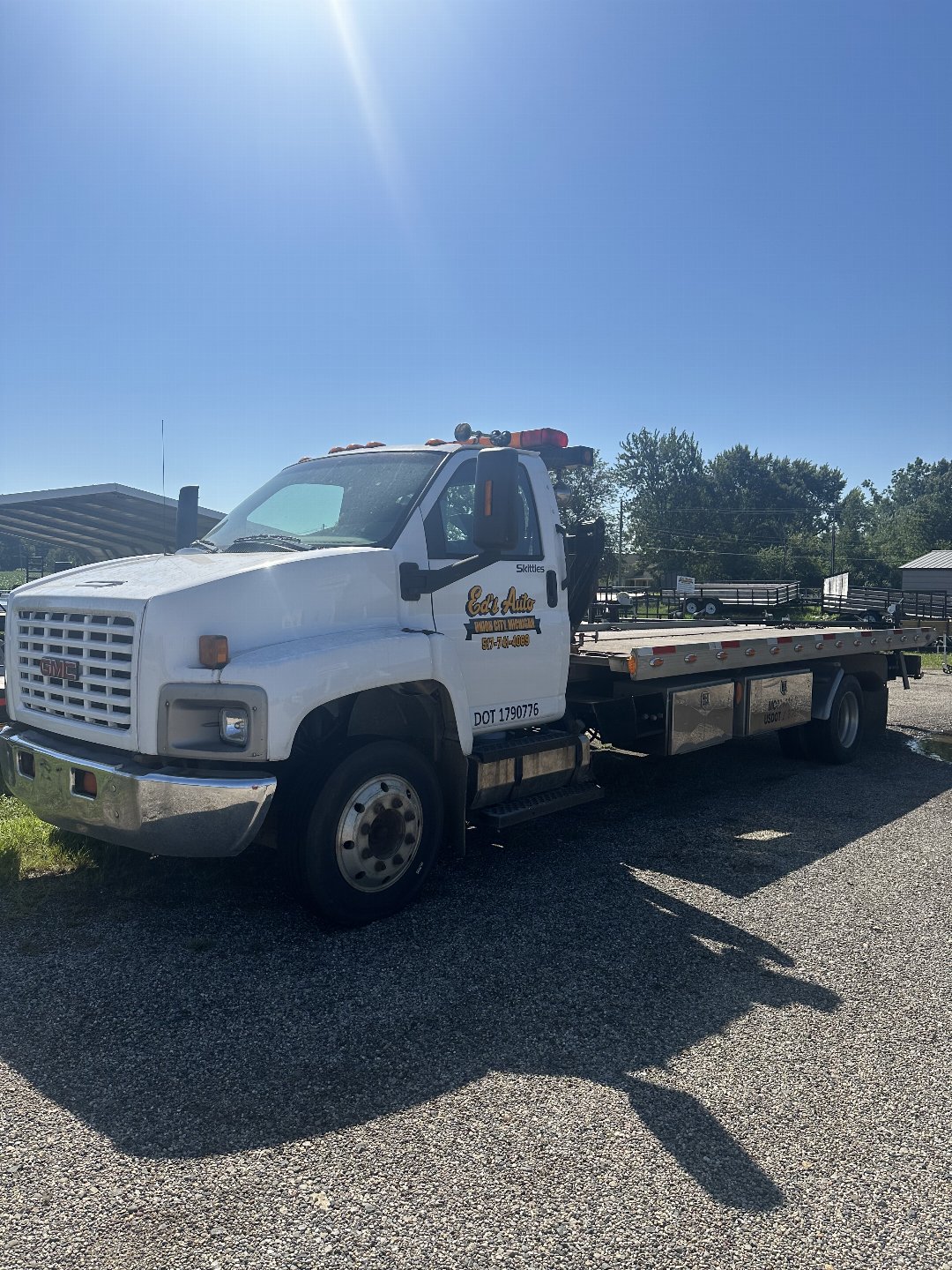 Used 2005 GMC ROLLBACK/ WRECKER