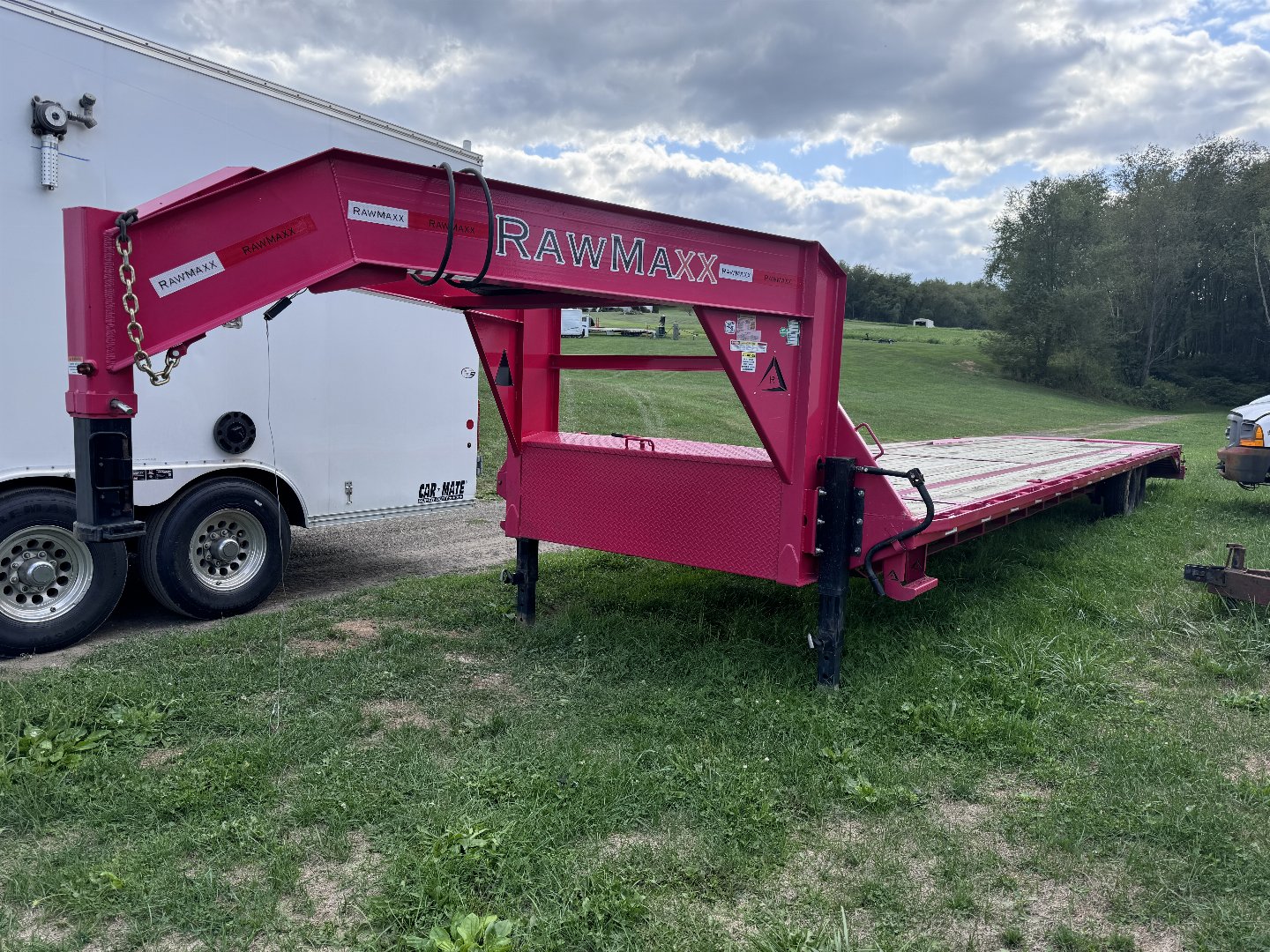 Used 2024 RAWMAXX 40' (35+5) DECKOVER GOOSENECK W/ WEDGE RAMPS Mount