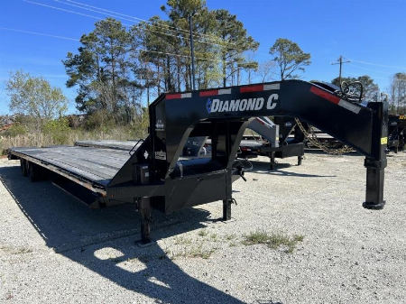 New MEGA DEAL! Diamond C FMAX 40' Gooseneck Trailer with Electric over Hydraulic Brakes!!
