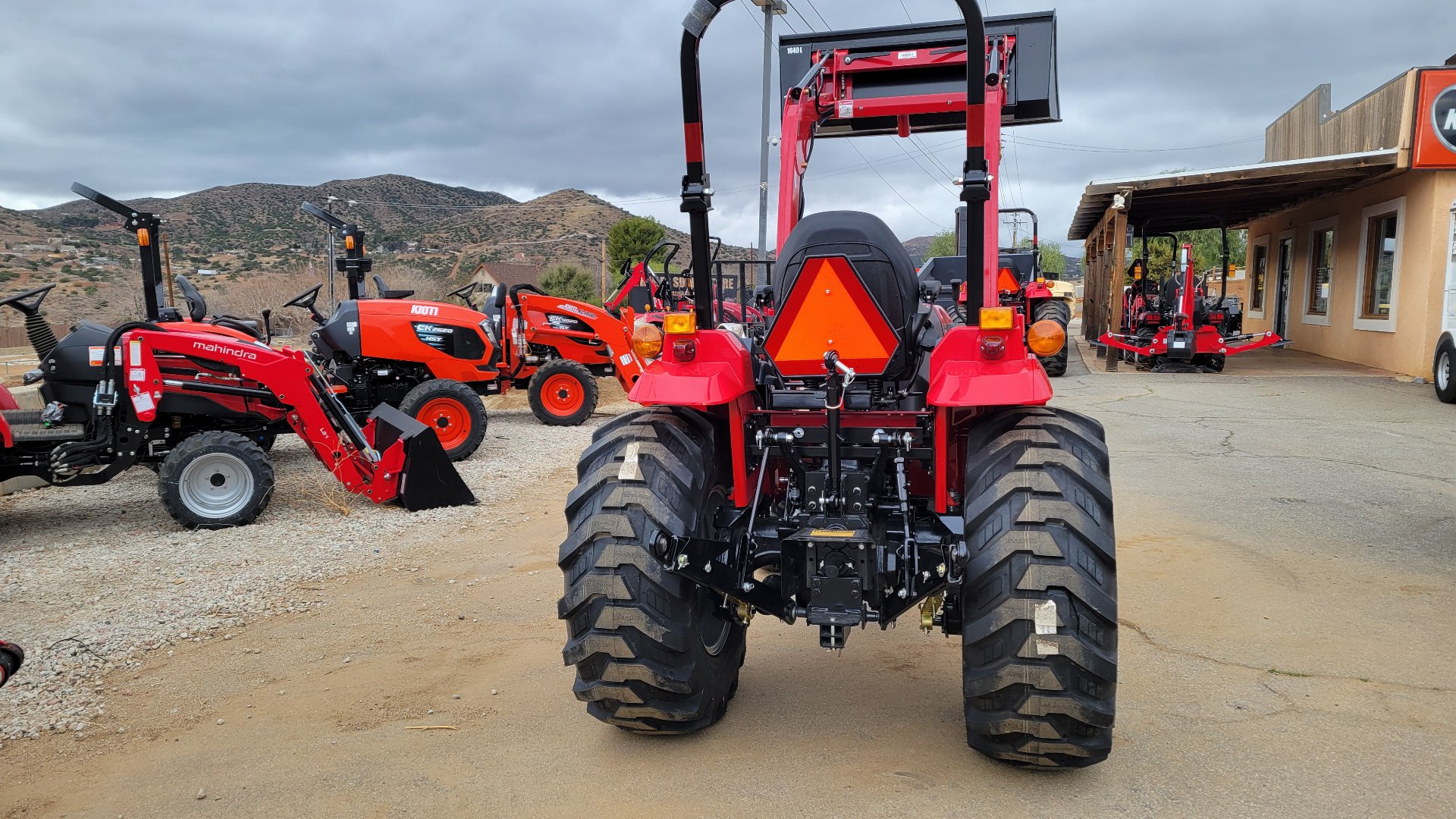 New 2023 Mahindra 1640 HST