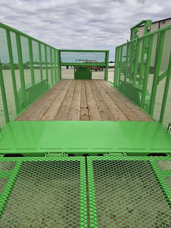 New 2024 LOAD TRAIL 20' TANDEM AXLE LANDSCAPE