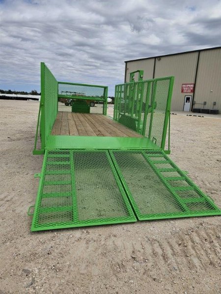 New 2024 LOAD TRAIL 20' TANDEM AXLE LANDSCAPE