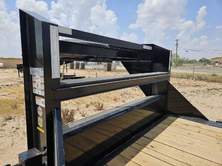New 2024 Load Trail 32' 14K Gooseneck Carhauler w/ Max Ramps