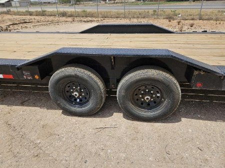 New 2024 Load Trail 32' 14K Gooseneck Carhauler w/ Max Ramps