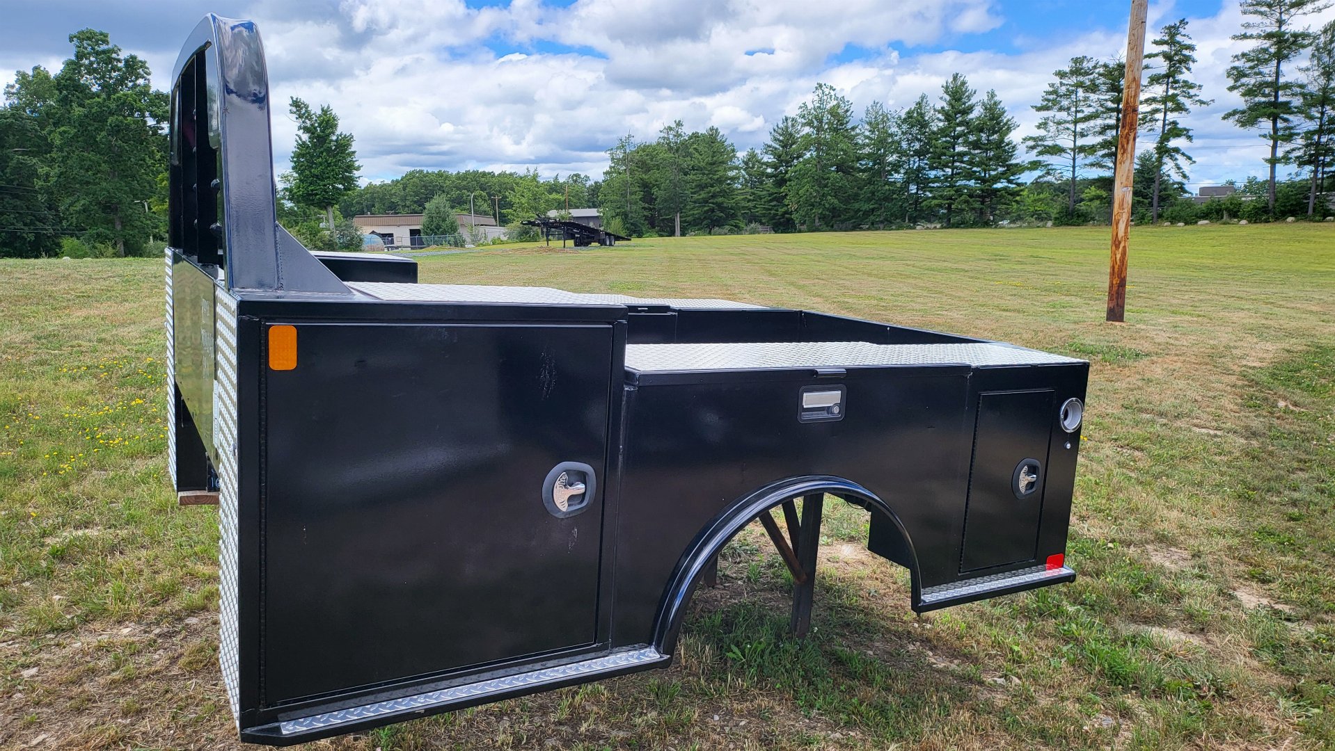 New 2024 CM Truck Beds TM DLX 8'6/97/57/42 Truck Bed Beaver West Virginia