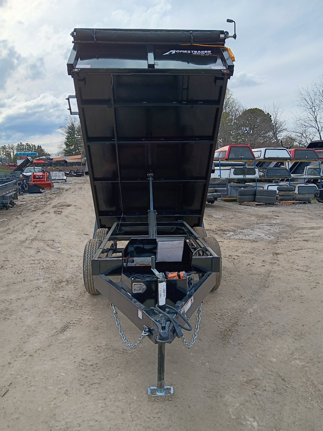 New 2025 HOMESTEADER 610LB SERIES/ 6X10 DUMP TRAILER / 3500 Electric