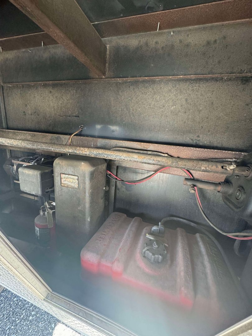 Used 2006 8.5X48 GOOSENECK TRAILER ENCLOSED CAR HAULER Car / Racing