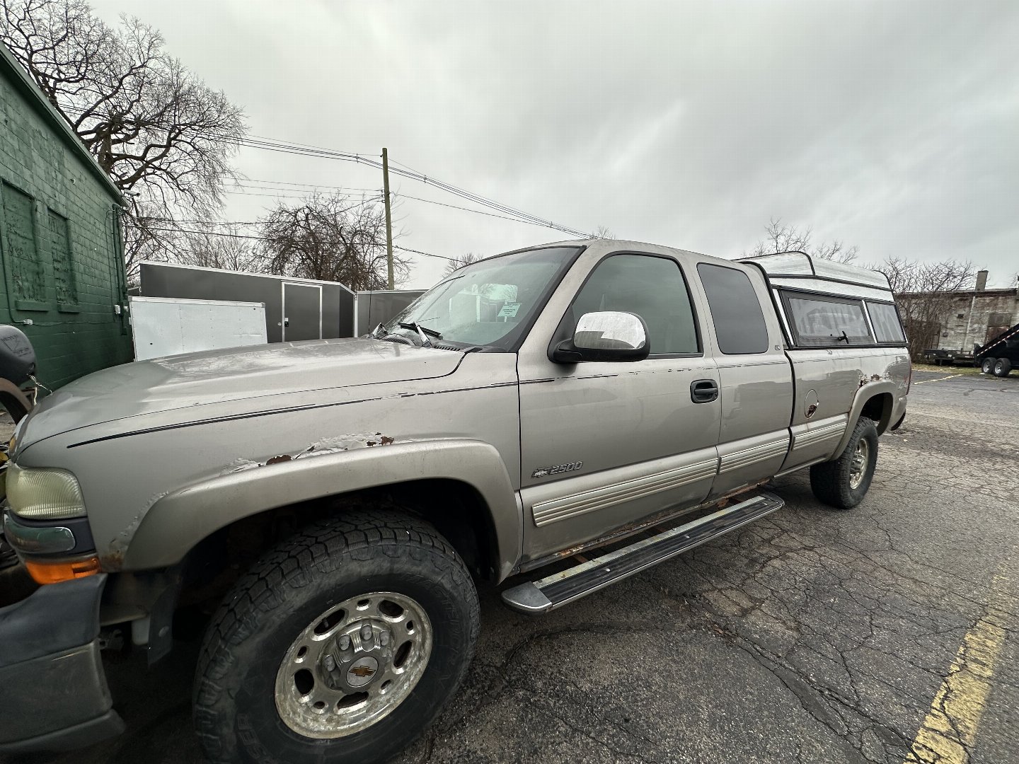 Used 2000 GMC 2500 3/4 TON Truck