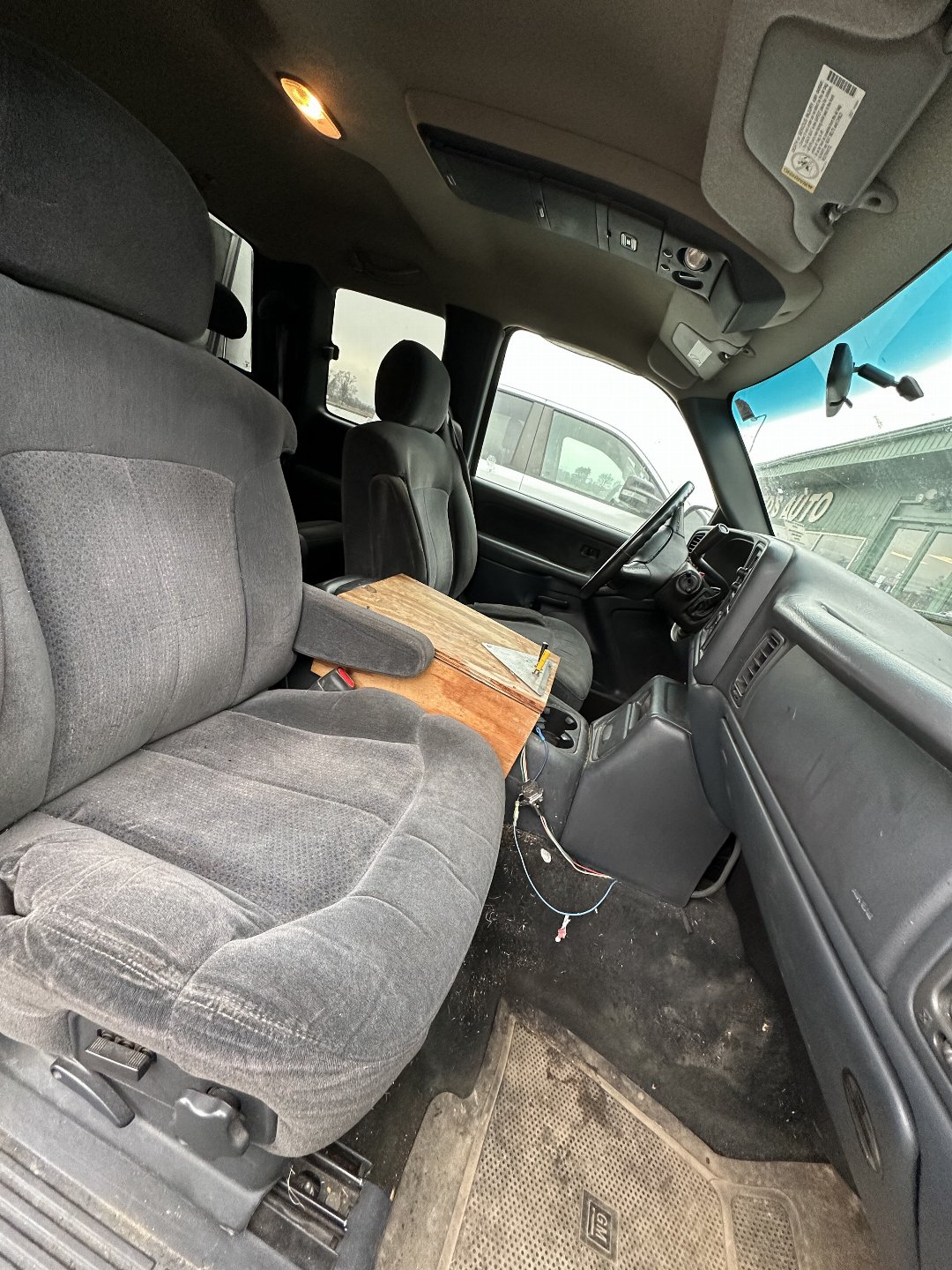 Used 2000 GMC 2500 3/4 TON Truck