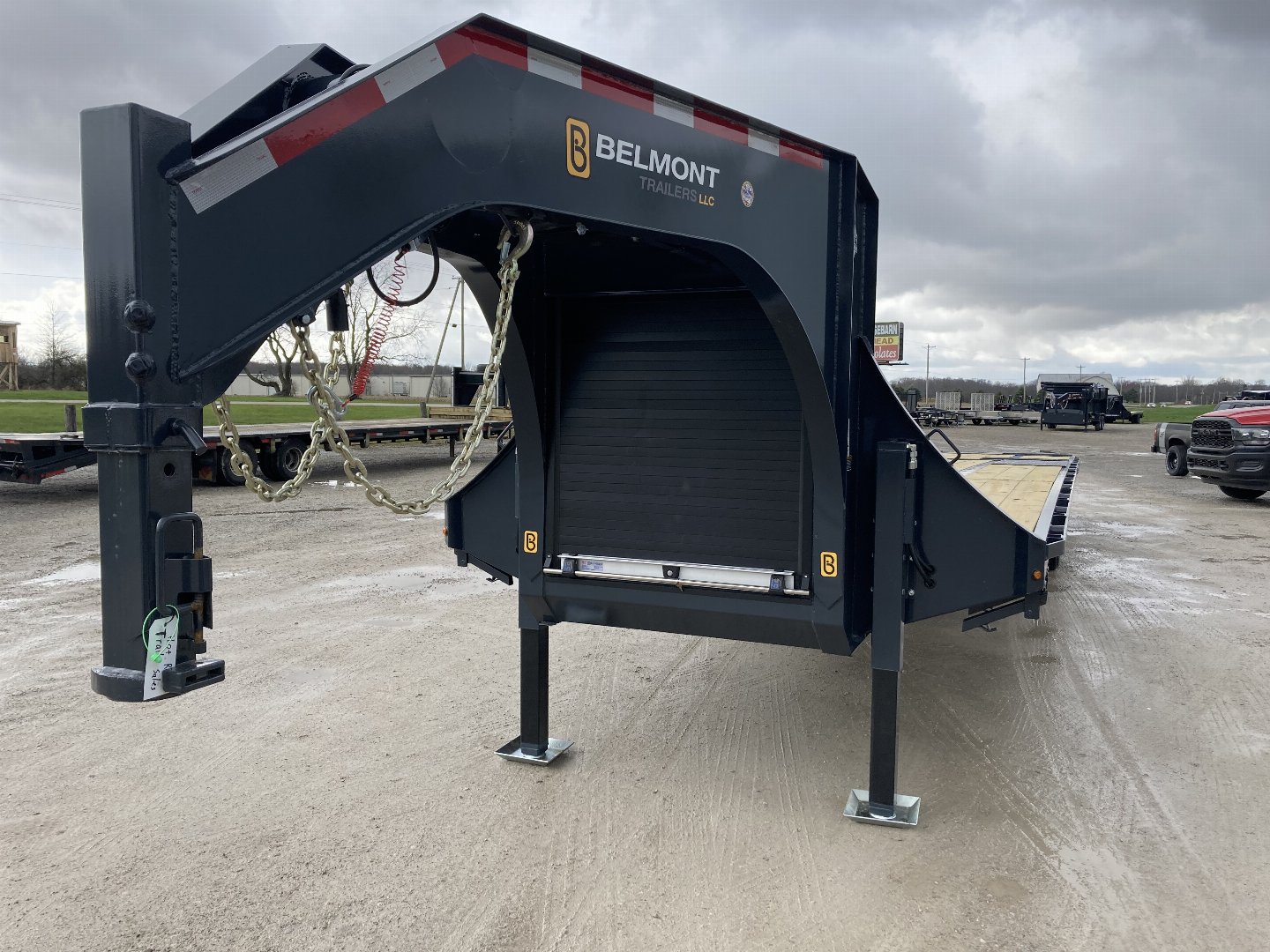 New 2024 Belmont 35' Deckover Gooseneck Hydraulic Dovetail