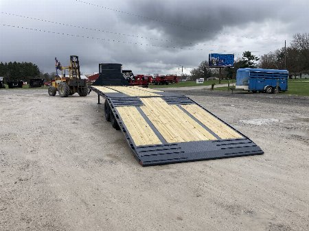 New 2024 Belmont 35' Deckover Gooseneck Hydraulic Dovetail