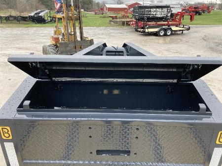 New 2024 Belmont 35' Deckover Gooseneck Hydraulic Dovetail