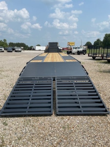 New 2024 Belmont 40' Gooseneck Deckover