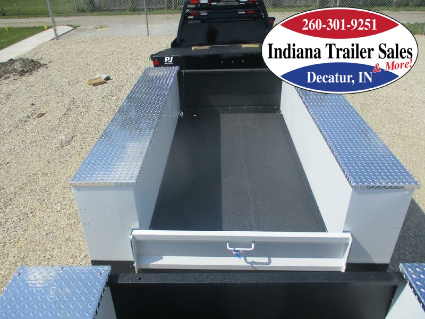 New CM Truck Beds CBG 98/78VVSSG2M Truck Bed