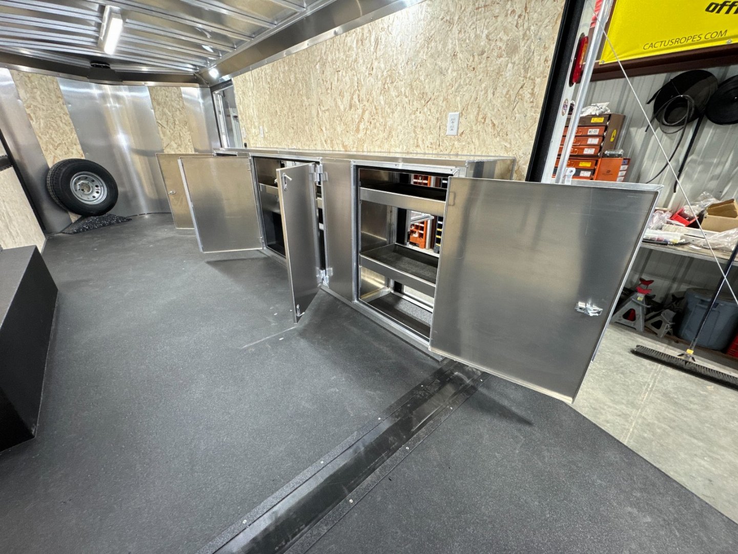 New 2025 Logan Coach Contractor Tool Crib