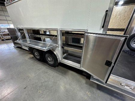 New 2025 Logan Coach Contractor Tool Crib