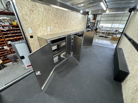 New 2025 Logan Coach Contractor Tool Crib