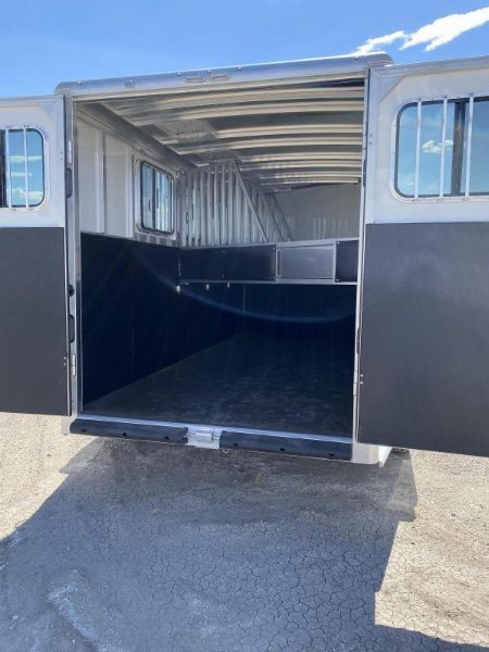 New 2022 Sundowner Trailers 4 Horse Gooseneck Trailer