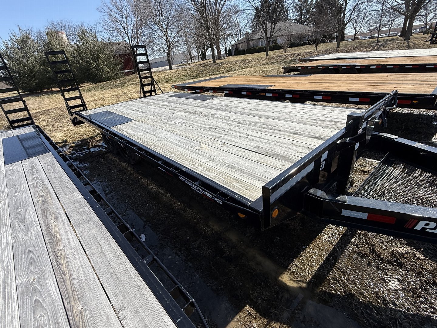 New 2025 PJ Trailers F8202 Deckover Trailer 102X20 TA DOVETAIL W/ STAND UP RAMPS(GVW:14000) BLACK