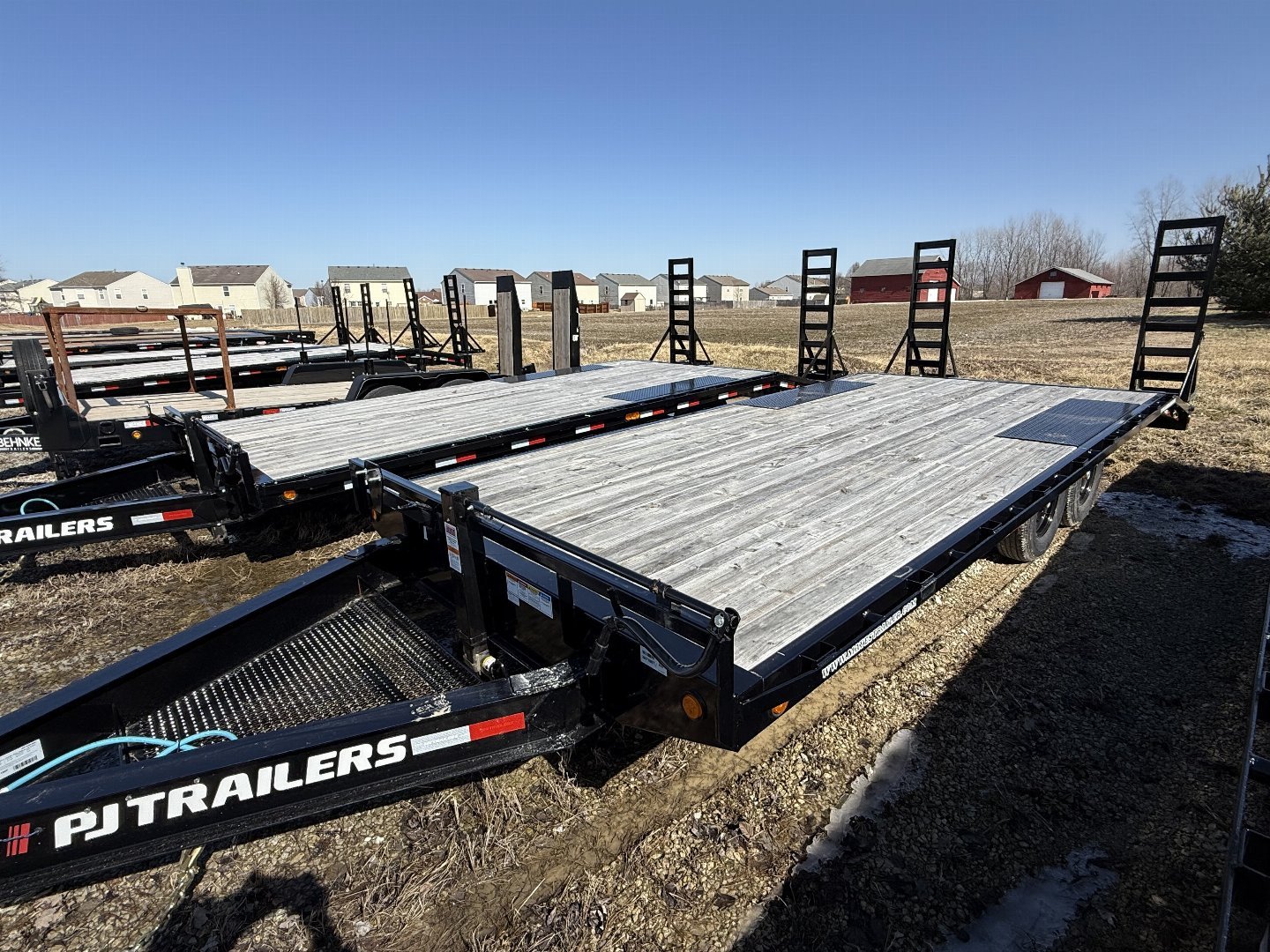 New 2025 PJ Trailers F8202 Deckover Trailer 102X20 TA DOVETAIL W/ STAND UP RAMPS(GVW:14000) BLACK