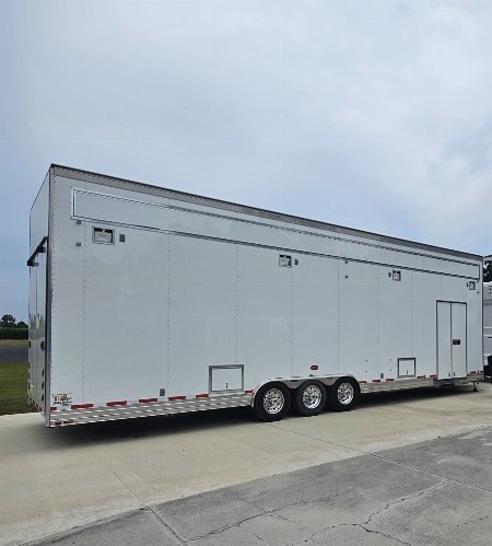 Used 2003 T & E Enterprises Loaded 36’ Stacker Trailer
