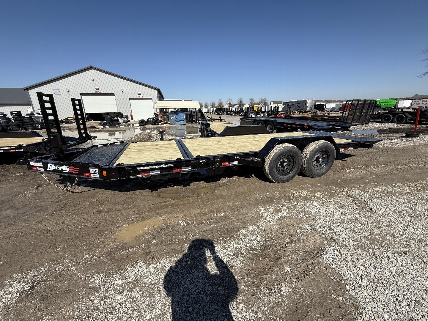 New 2025 LIBERTY LT14K83X20SPB8WF Tilt Trailer 83X20 TA PARTIAL (GVW:14000) MIDNIGHT BLACK
