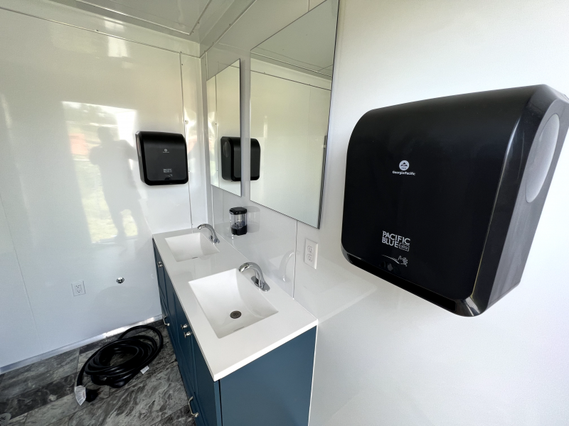 New Rock Solid Cargo Bathroom Trailer Cargo / Enclosed Trailer ...