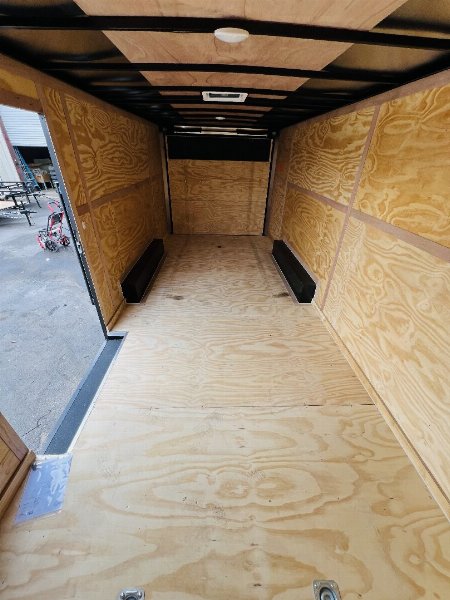 New 2025 Continental Cargo 8.5x20 Cargo / Enclosed Trailer