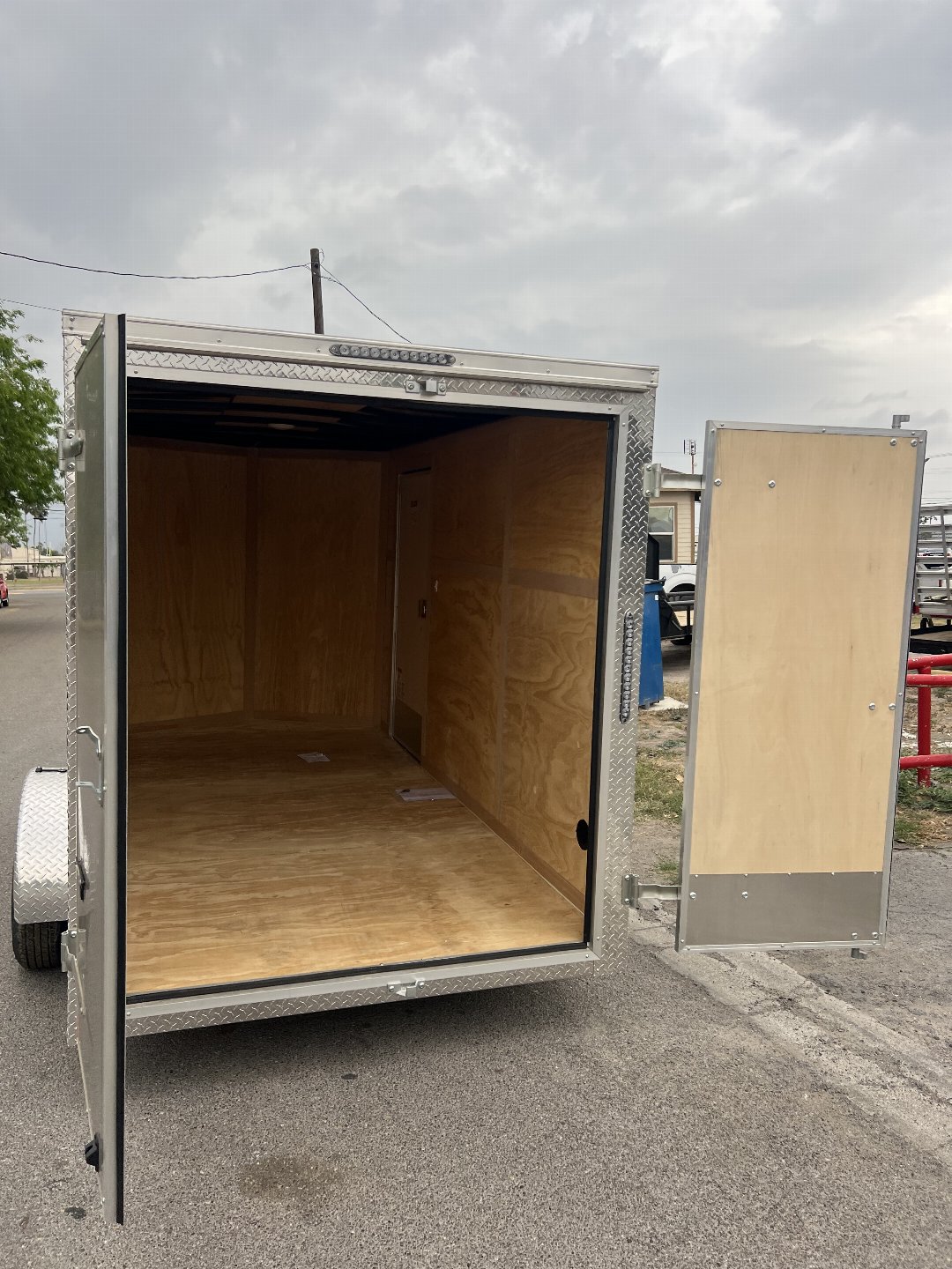 New 2025 Continental Cargo 6X12 SA Cargo / Enclosed Trailer