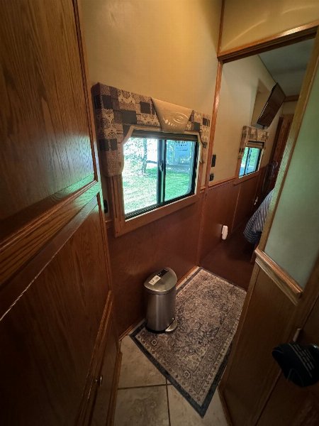 Used 2008 Renegade 45’ T andem Axle Motorcoach