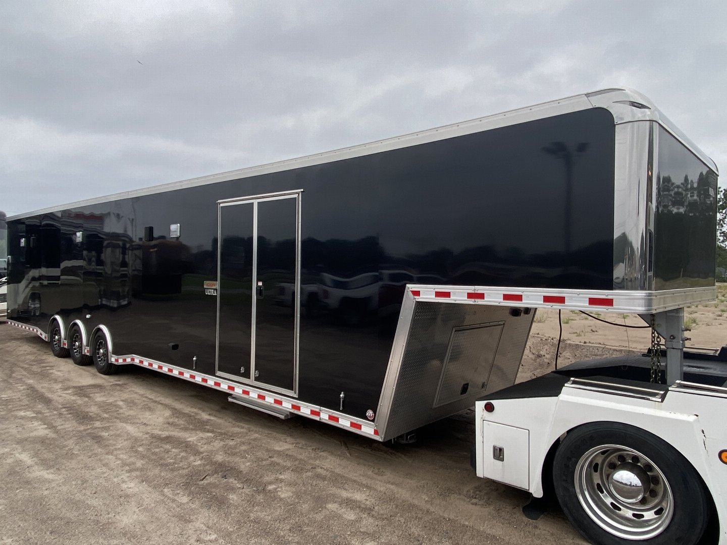 Used 2020 Bravo 48’ Icon Gooseneck Race Trailer