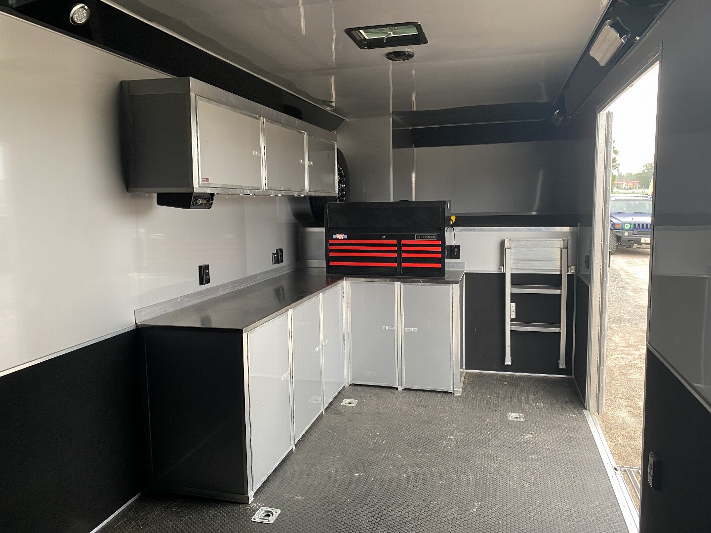 Used 2020 Bravo 48’ Icon Gooseneck Race Trailer
