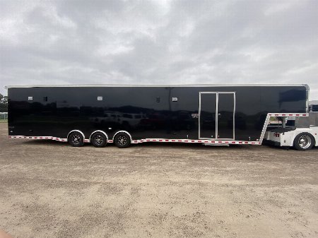 Used 2020 Bravo 48’ Icon Gooseneck Race Trailer