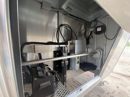 Used 2020 Bravo 48’ Icon Gooseneck Race Trailer
