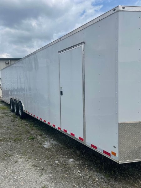 Used 2022 Peach Cargo 34’ V-Nose Trailer