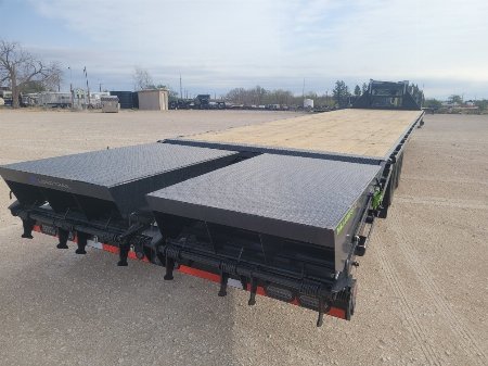 New 2025 Load Trail 25' 24K Gooseneck Trailer w/ Max Ramps