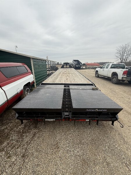 Used 2023 Load Trail 35+5 GOOSENECK 25.9K Deckover Trailer