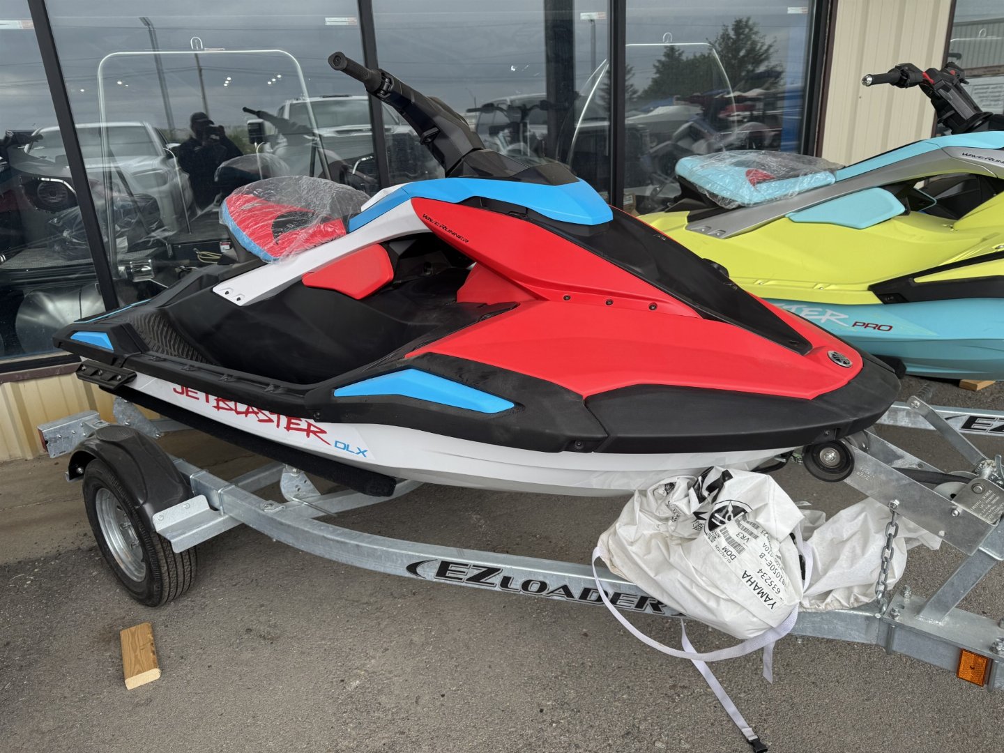 New 2025 Yamaha WaveRunner Jet Blaster DLX 2 Up PWC (Personal Watercraft)