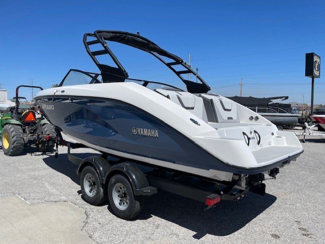 New 2025 Yamaha Boats AR 220 Jet Boat