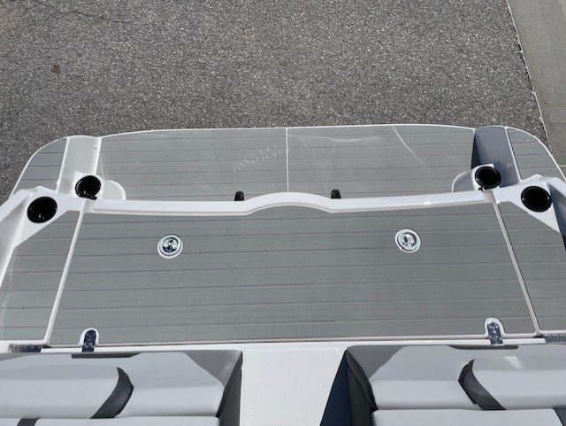 New 2025 Yamaha Boats AR 220 Jet Boat