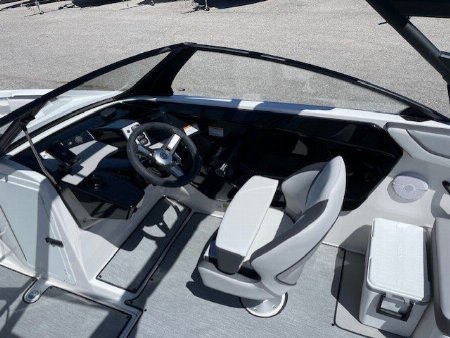 New 2025 Yamaha Boats AR 220 Jet Boat
